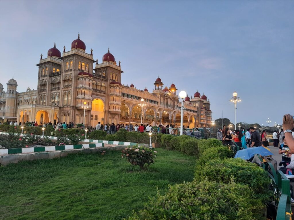 Karnataka Tour Packages